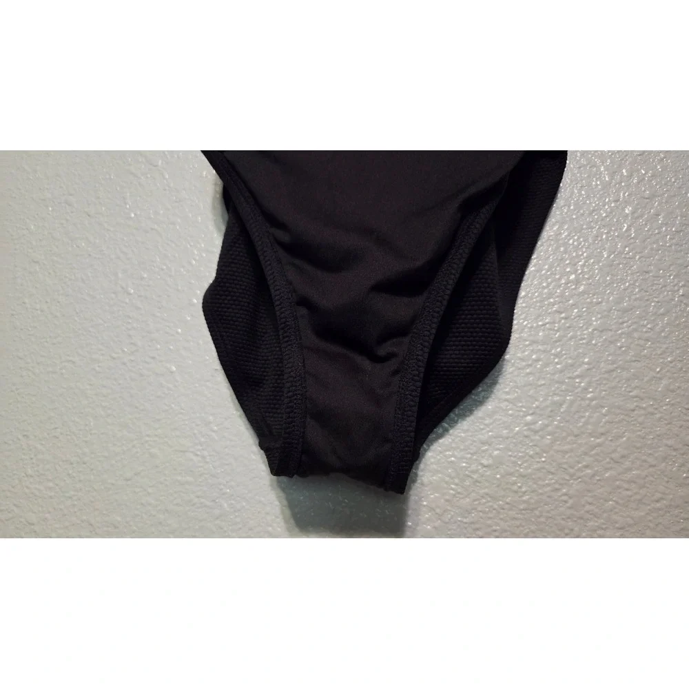 Kate Spade One Piece Swimsuit Med. Black Scalloped Plunge Textured Resort Beach